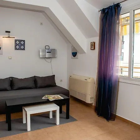 Joy In Top Center With Parking Apartament *